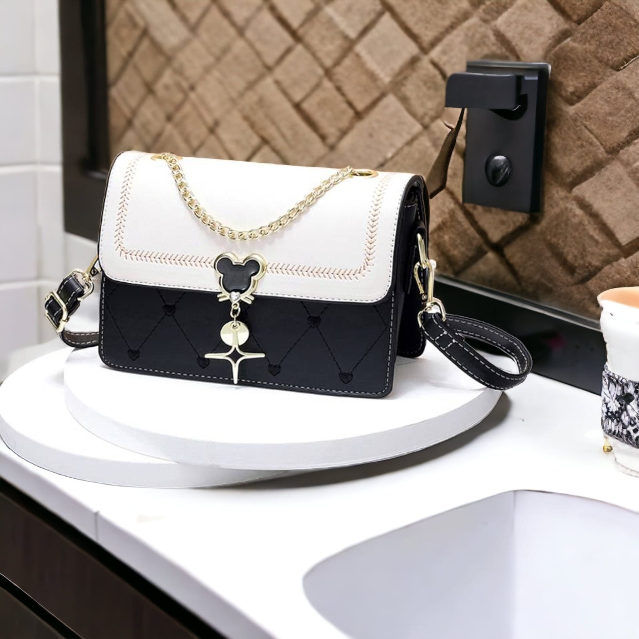 Fashion-Statement: Unsere Damen-Crossbody-Tasche